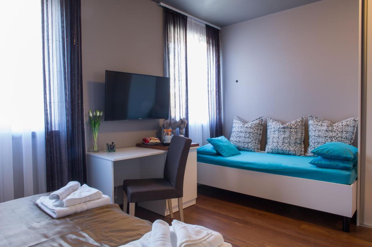 Luxury Rooms Silente Bacvice 2 Split Exterior photo