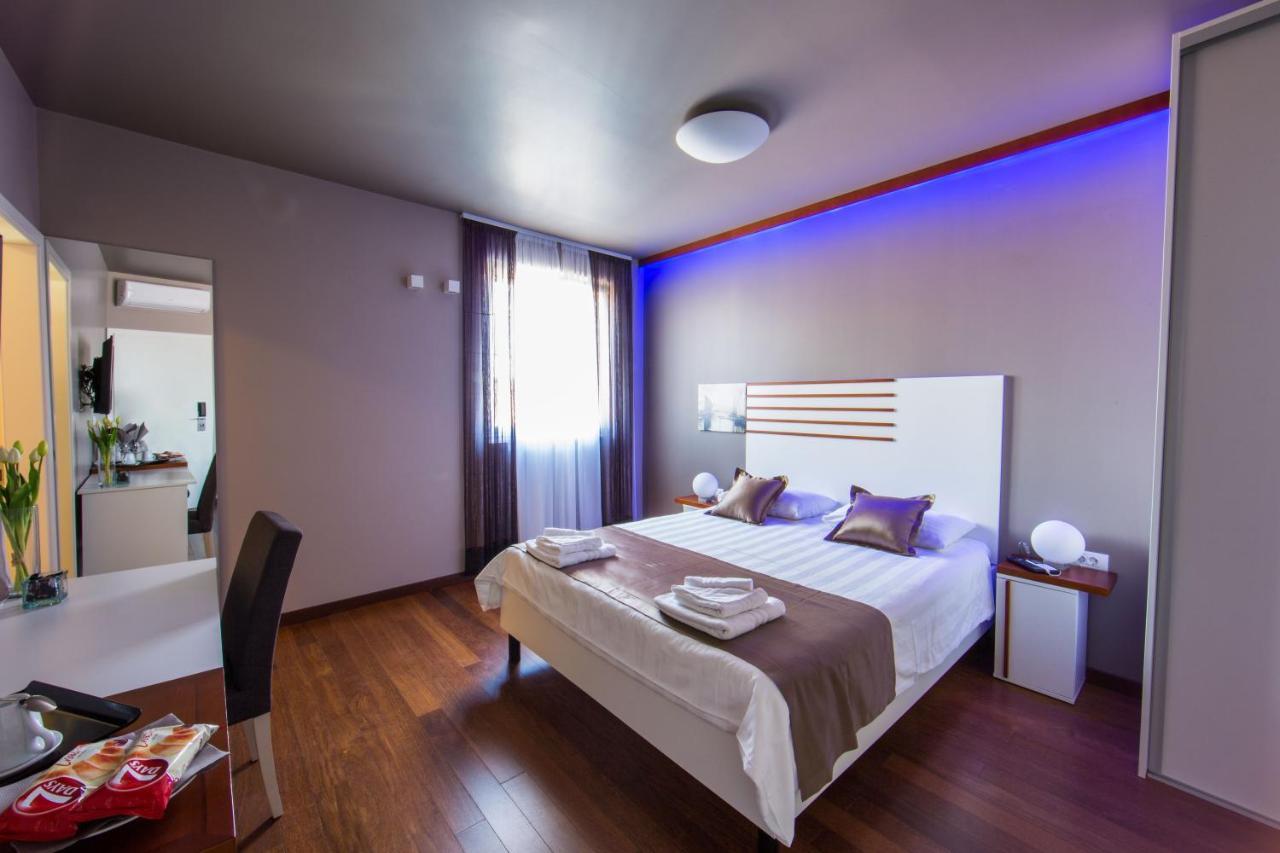 Luxury Rooms Silente Bacvice 2 Split Exterior photo